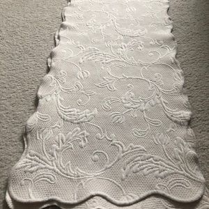 Colchas S. Domingos Table Runner